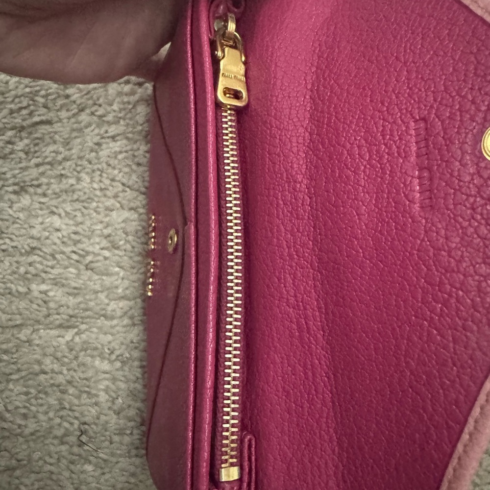 Preloved Authentic Miu Miu Envelope Wallet - image 7